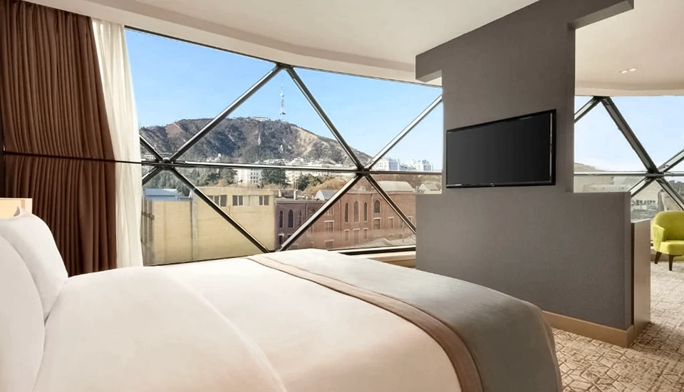 هتل ویندهام گرند تفلیس